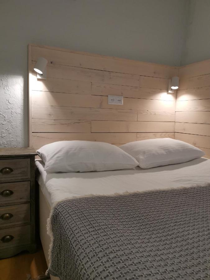 Hostel Nomad Tbilisi Luaran gambar