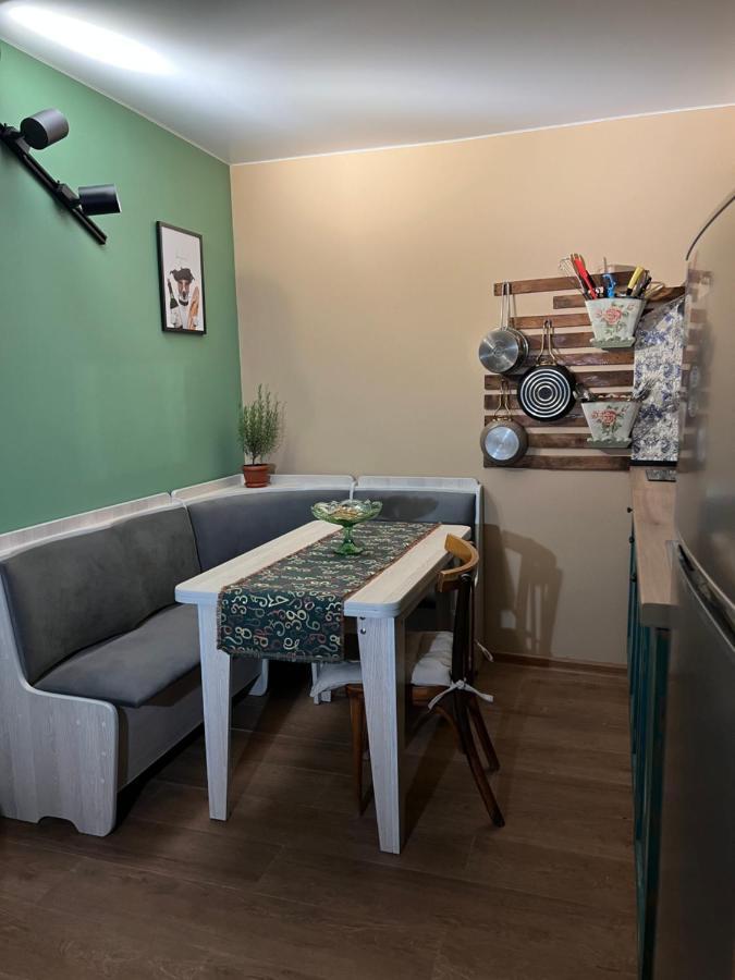 Hostel Nomad Tbilisi Luaran gambar